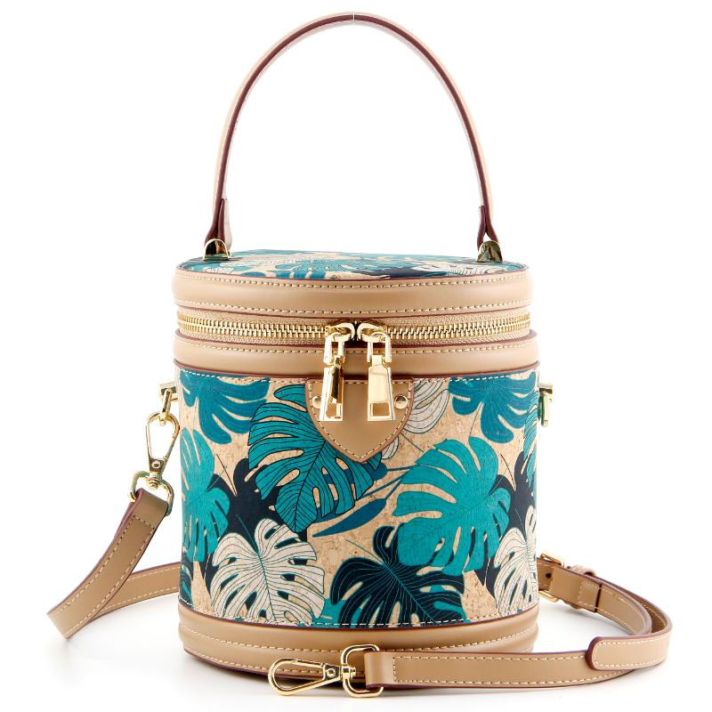 Compact Women's Cork Shoulder Bag for Daily Use